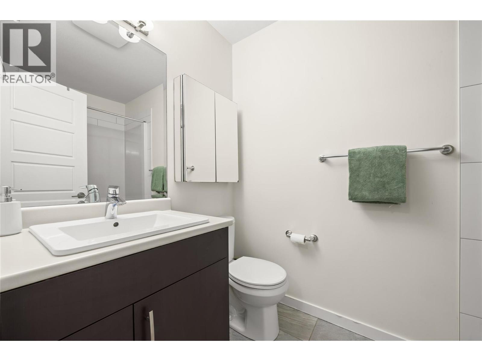 680 Old Meadows Road Unit# 74, Kelowna