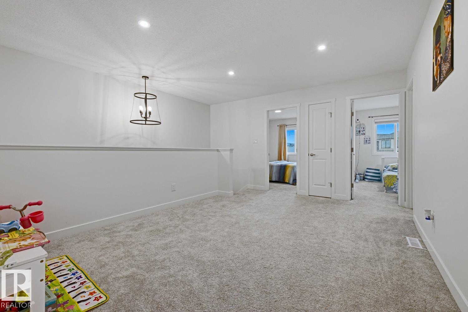 22916 82 Ave NW - 16
