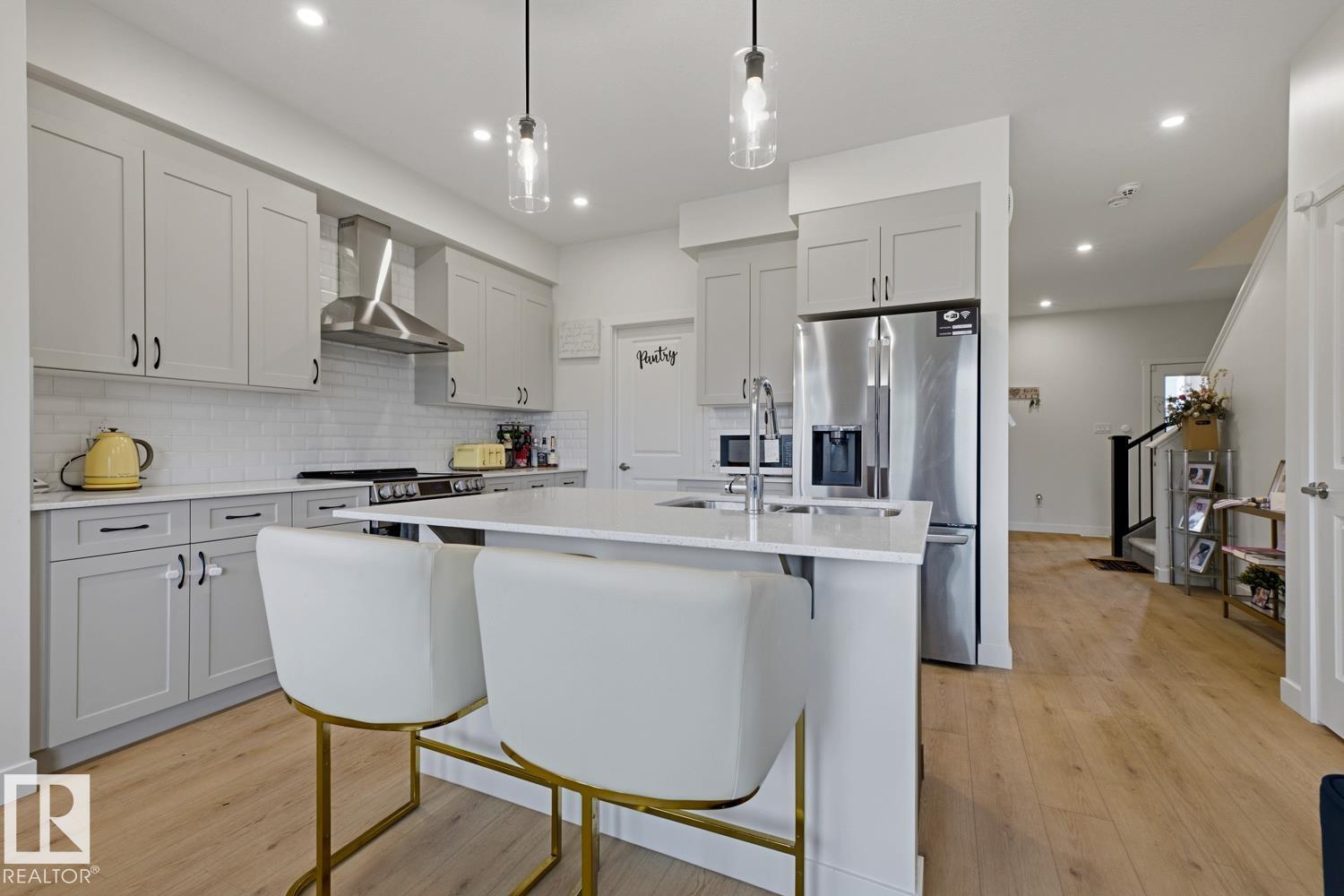 22916 82 Ave NW - photo 2