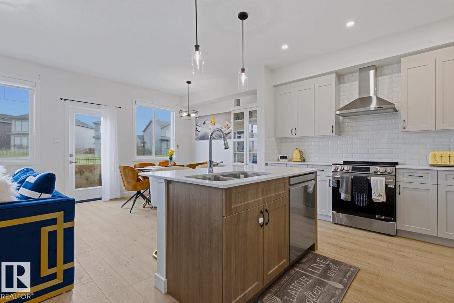 22916 82 Ave NW - photo 4
