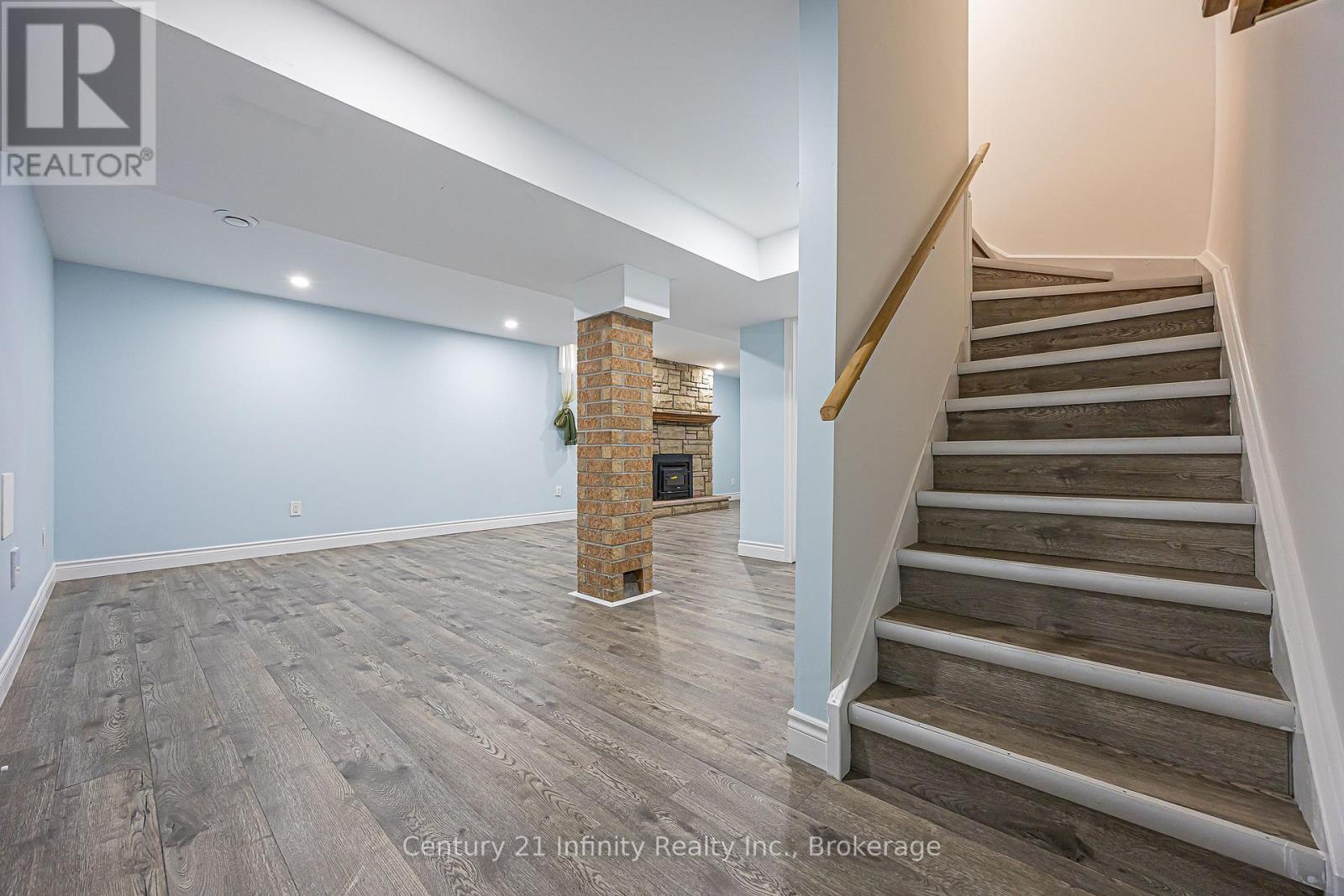56 BUSHFORD STREET - 28