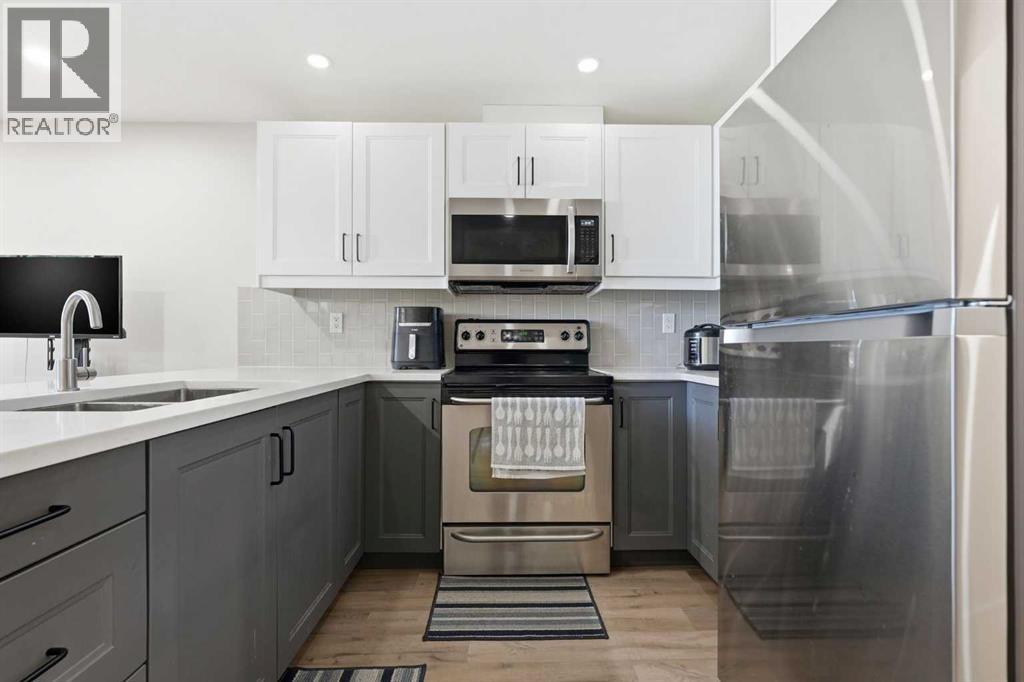 4205 16 Street SW - 22