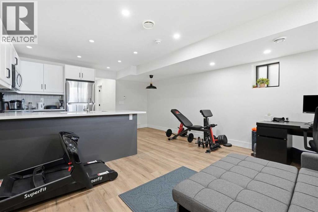 4205 16 Street SW - 25