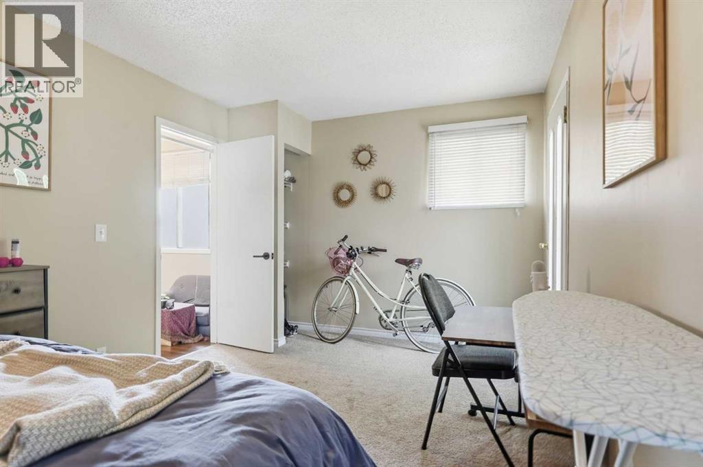 4205 16 Street SW - 41