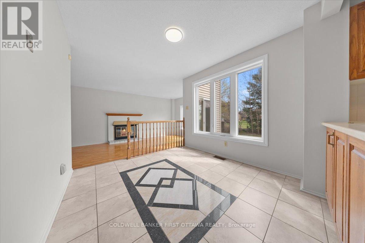 1841 THISTLELEAF CRESCENT - 12