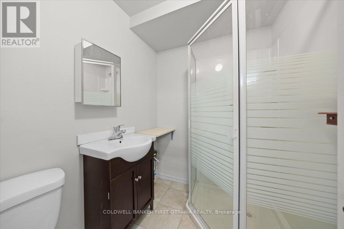 1841 THISTLELEAF CRESCENT - 35
