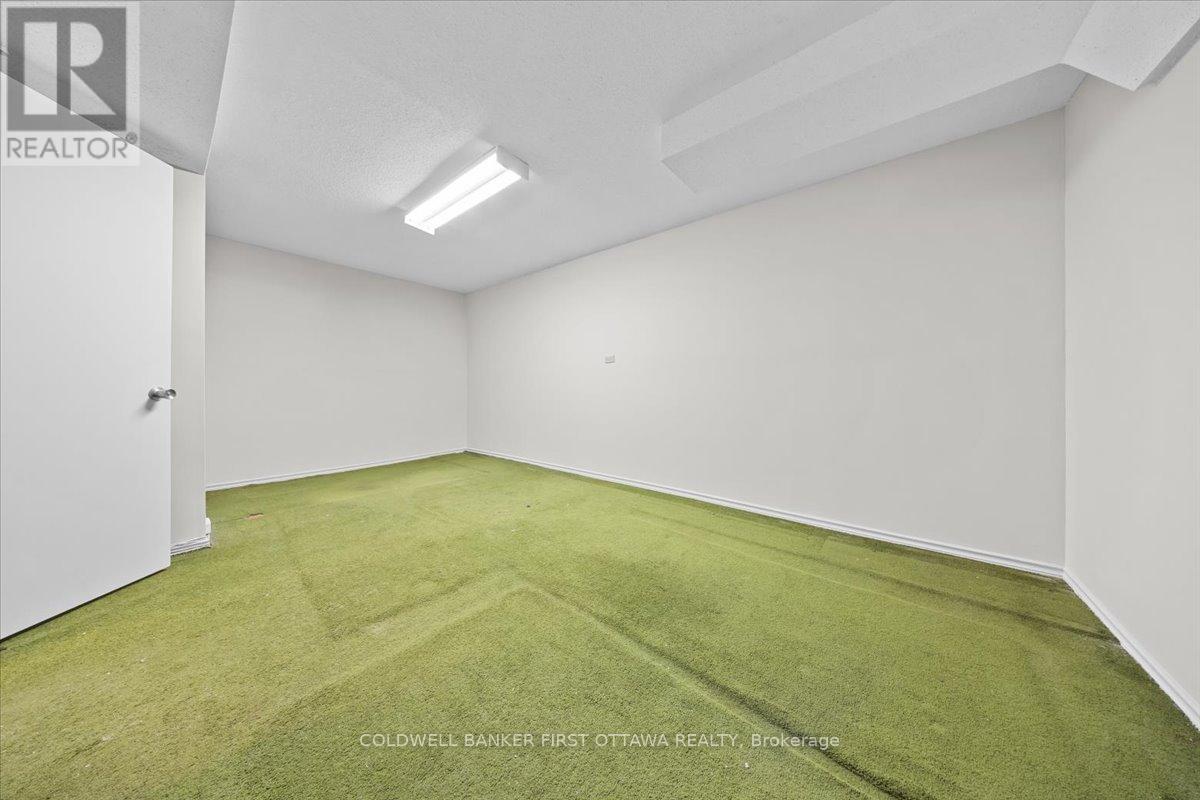 1841 THISTLELEAF CRESCENT - 36