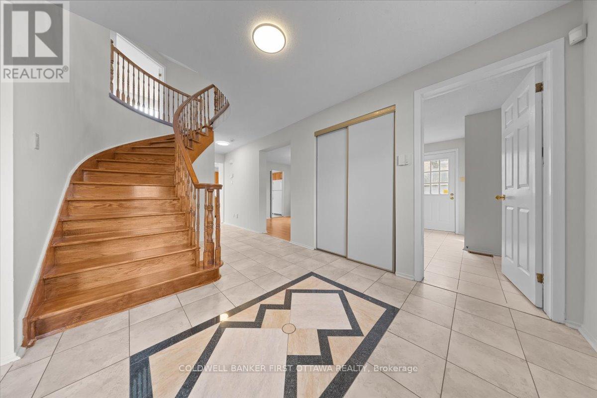 1841 THISTLELEAF CRESCENT - 4