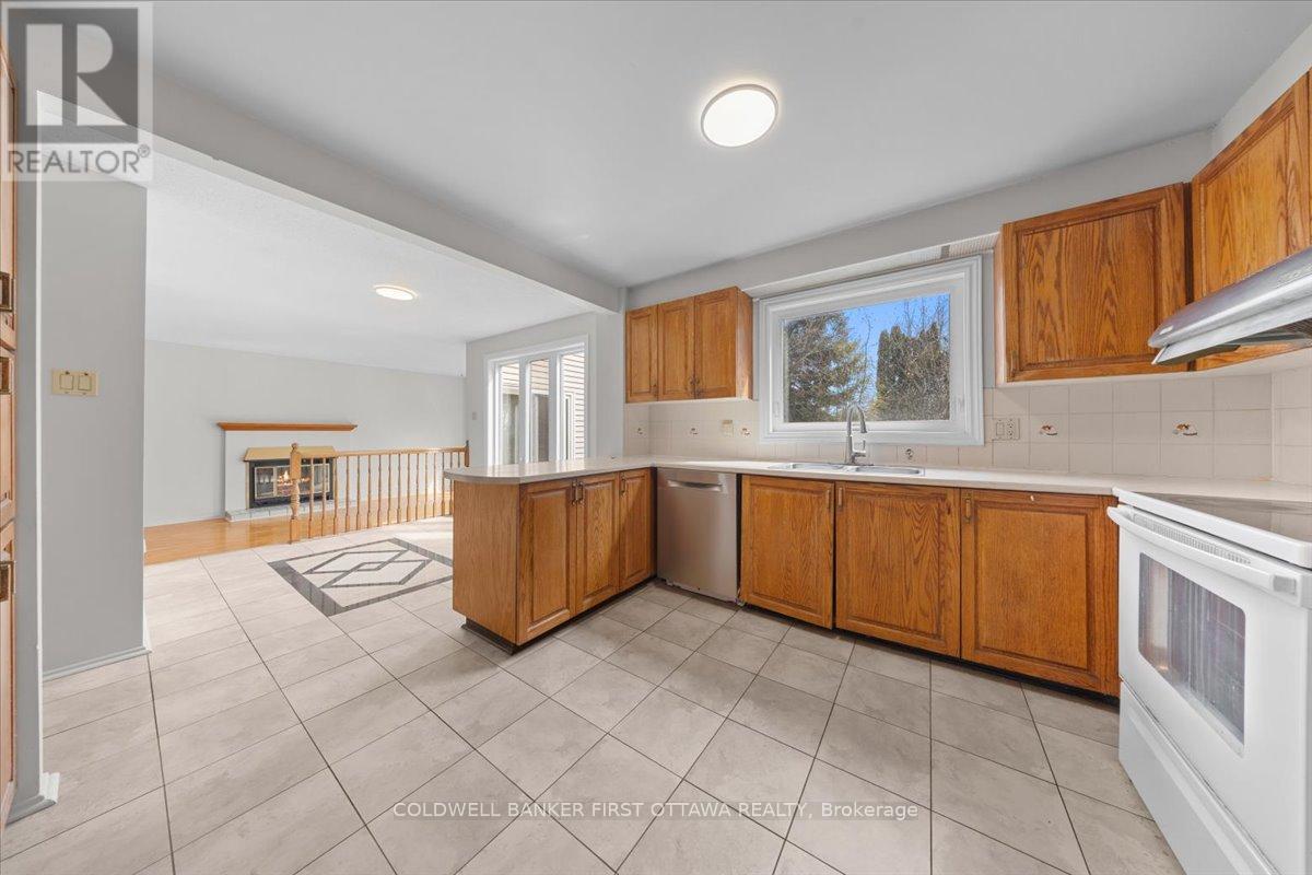 1841 THISTLELEAF CRESCENT - 6