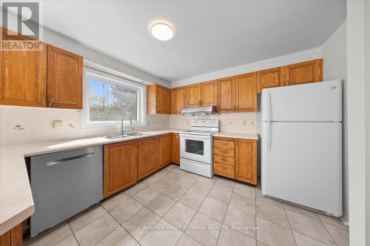 1841 THISTLELEAF CRESCENT - 8
