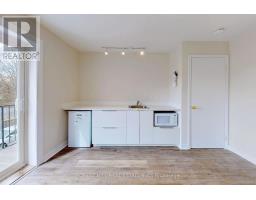 6068 Yonge Street, Toronto, ON M2M3W6 Photo 11