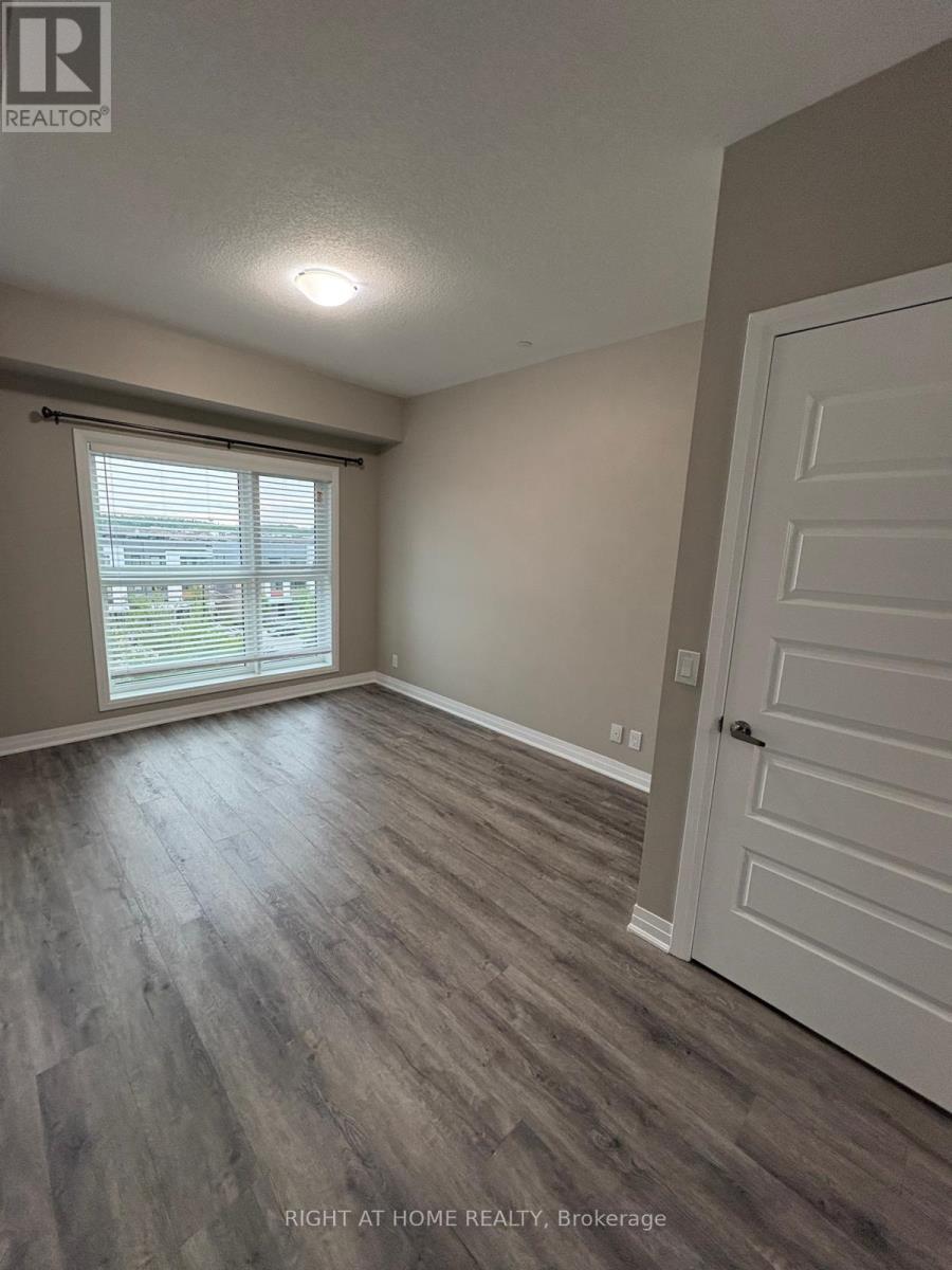 #405 128 GROVEWOOD COMMON - 12
