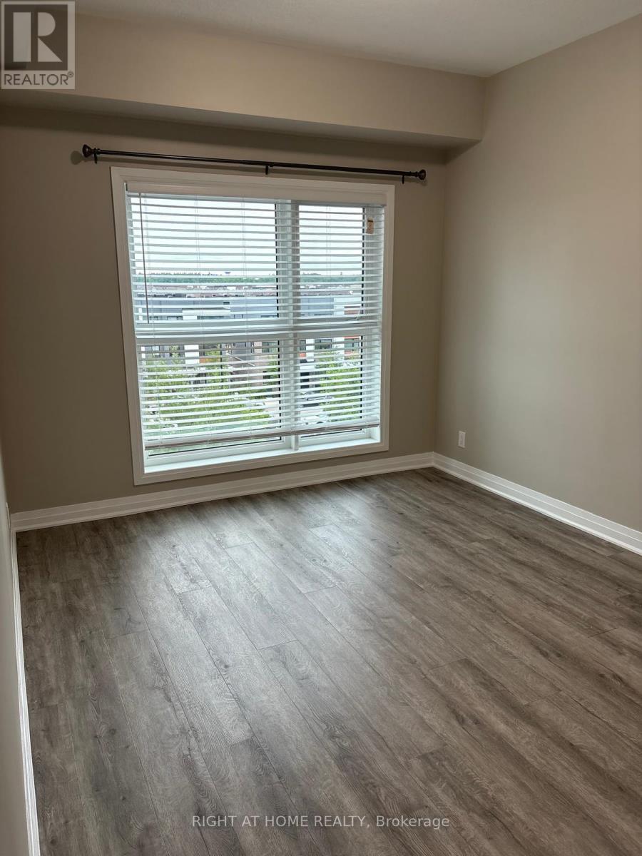 #405 128 GROVEWOOD COMMON - 13