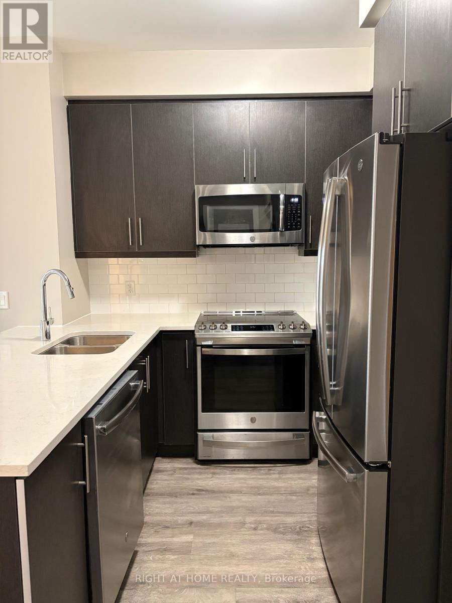 #405 128 GROVEWOOD COMMON - 9