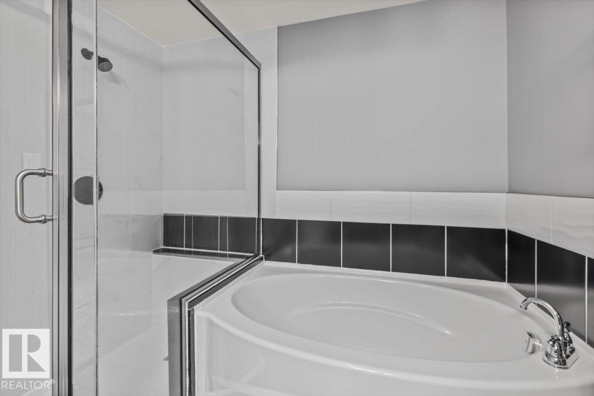 #118 95 MCKENNEY AV — photo 17