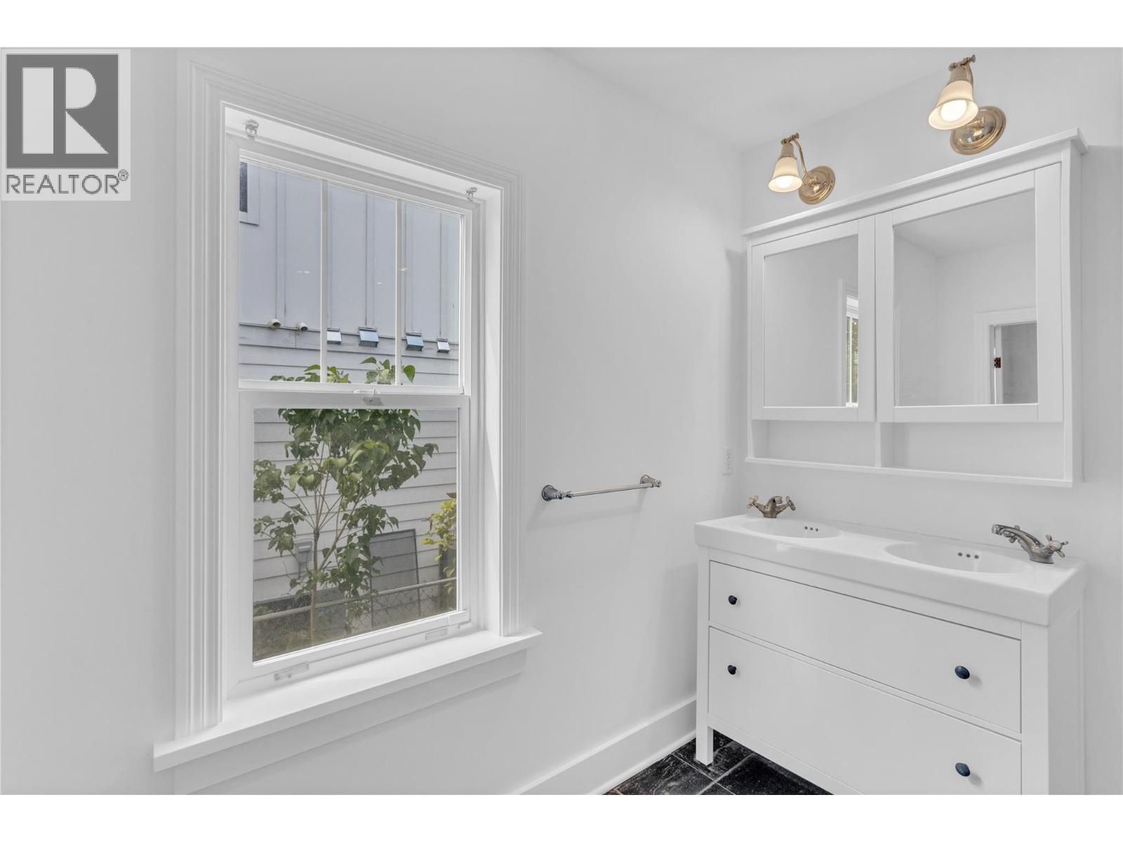  756 Stockwell Avenue, Kelowna