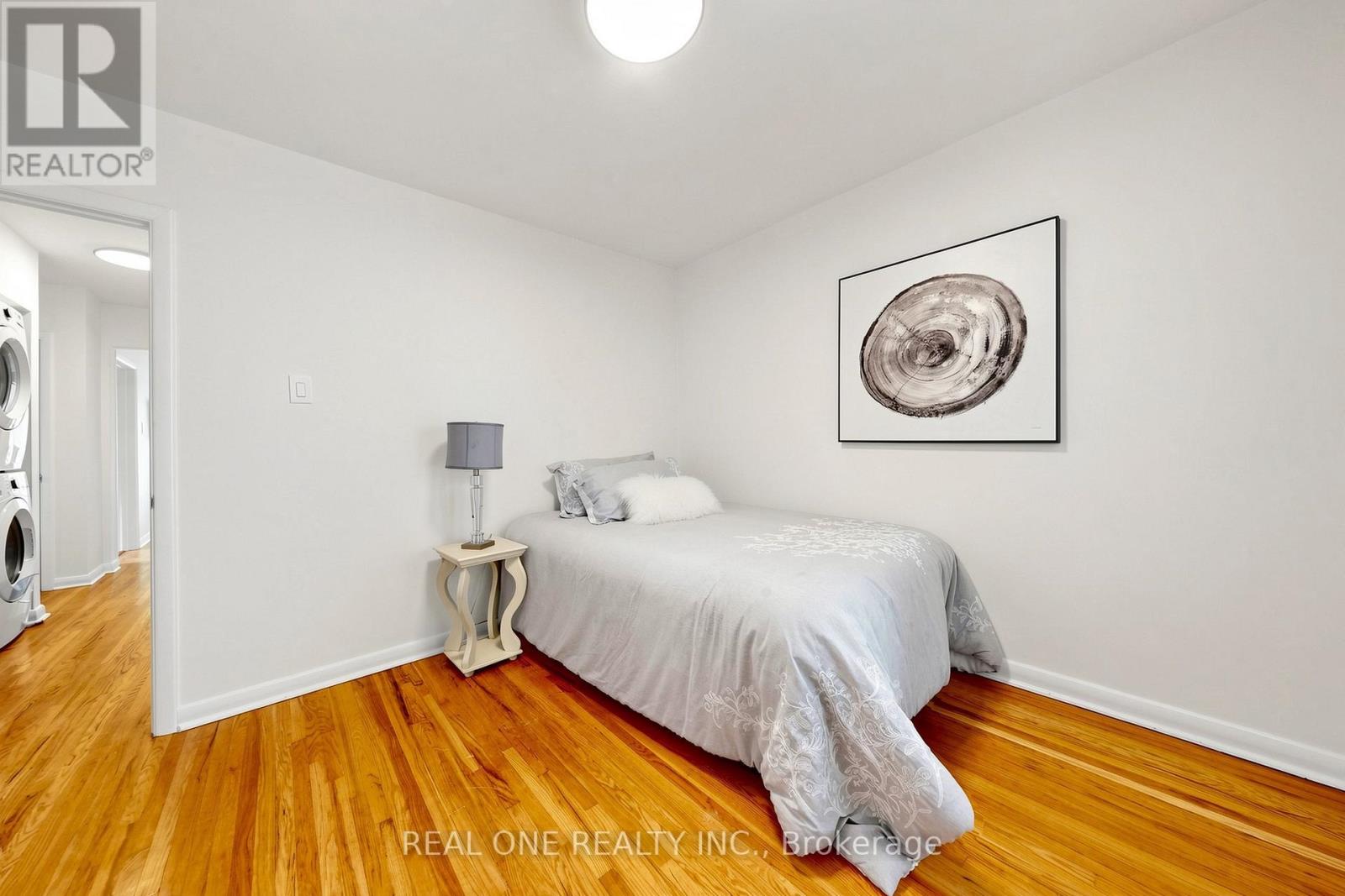49 BAYVIEW PARKWAY - 22