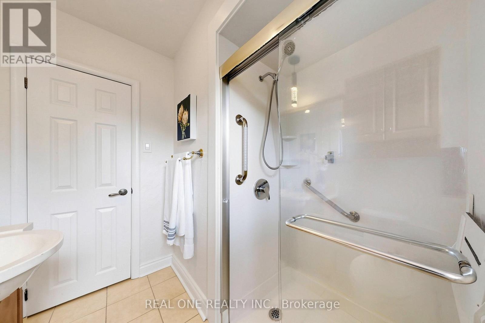 49 BAYVIEW PARKWAY - 28