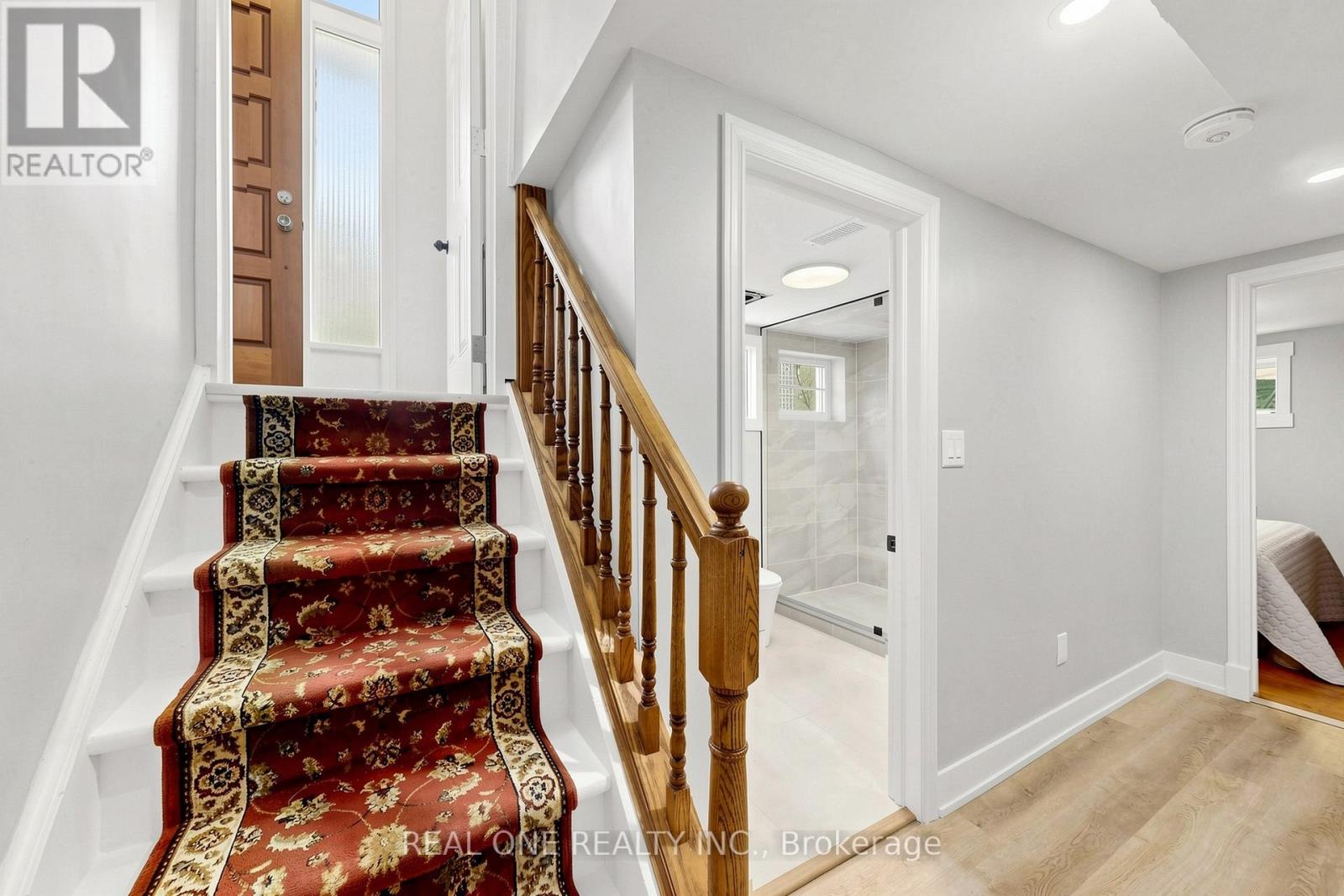 49 BAYVIEW PARKWAY - 32