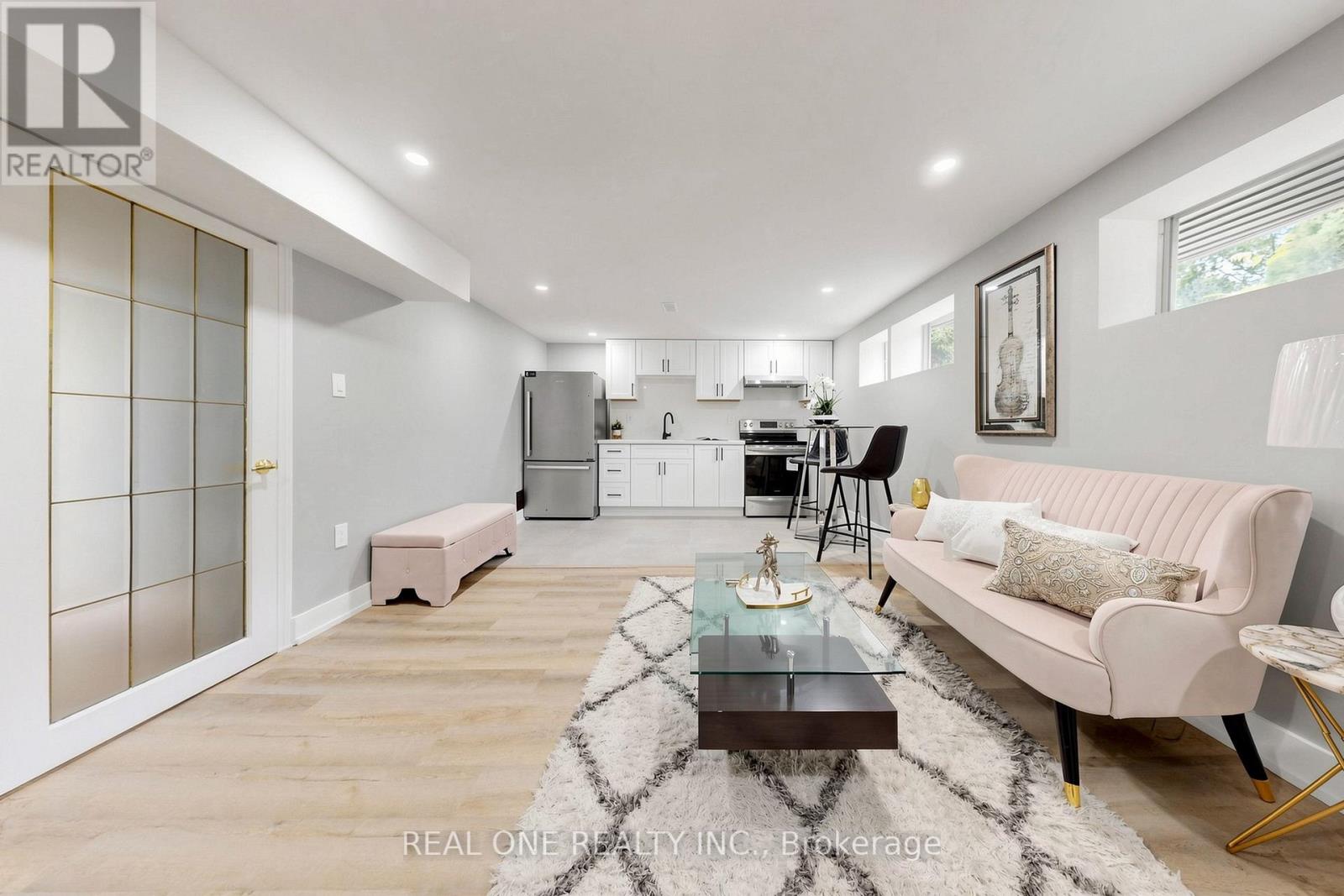 49 BAYVIEW PARKWAY - 37