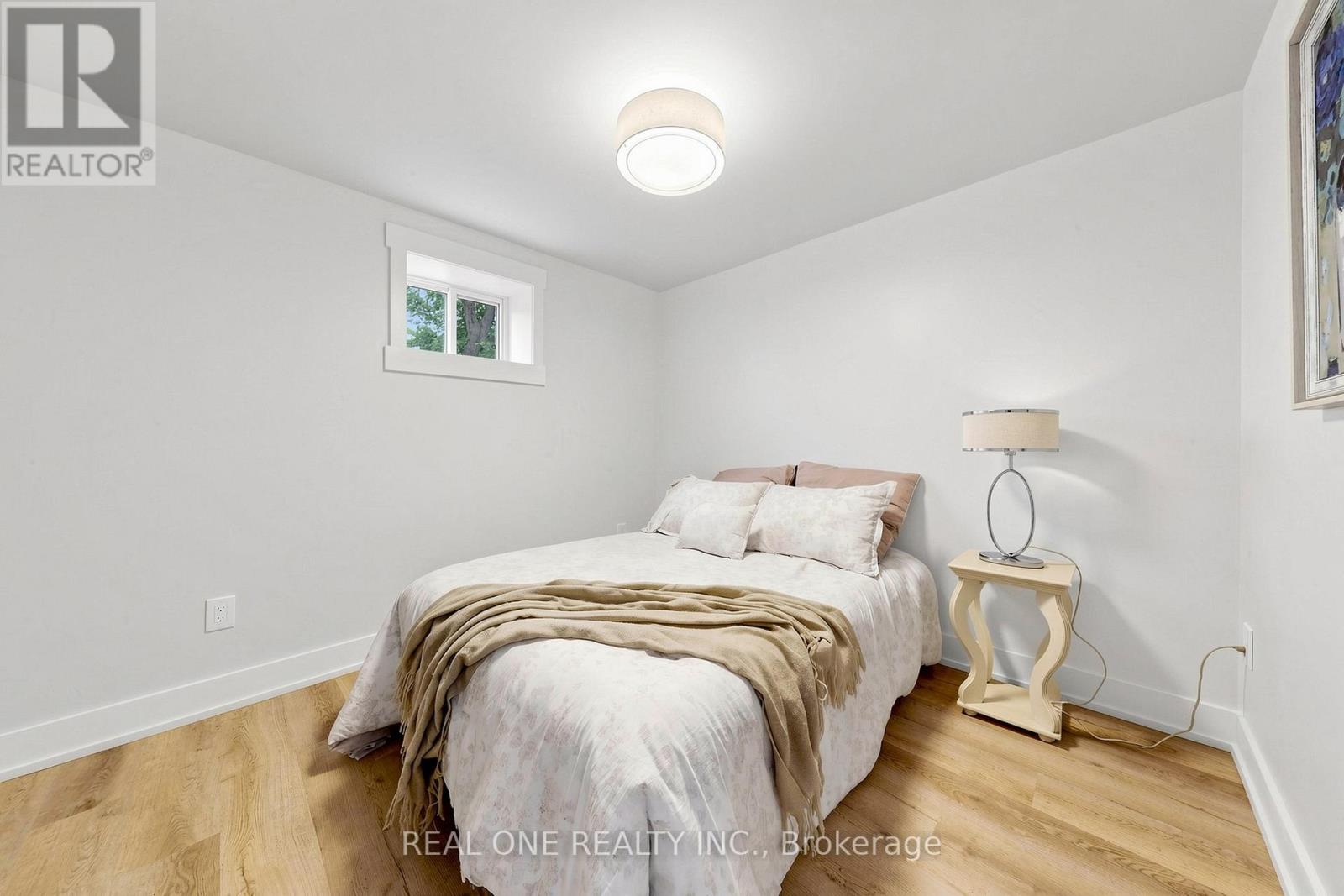 49 BAYVIEW PARKWAY - 42