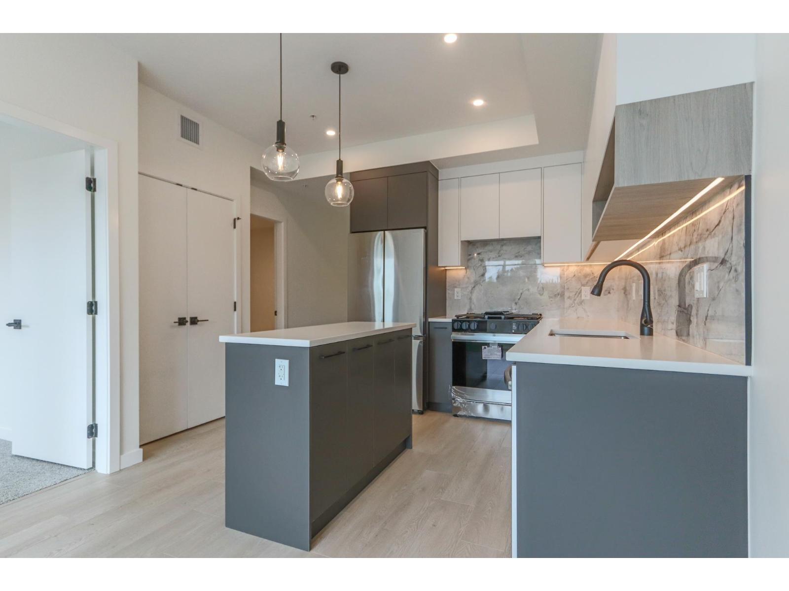 312 6270 GOOSEBERRY DRIVE, Surrey — photo 2