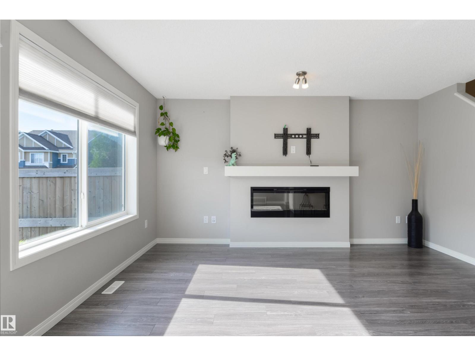 2315 68 ST SW — photo 14