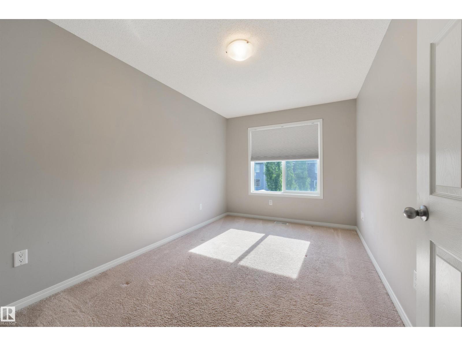 2315 68 ST SW — photo 24