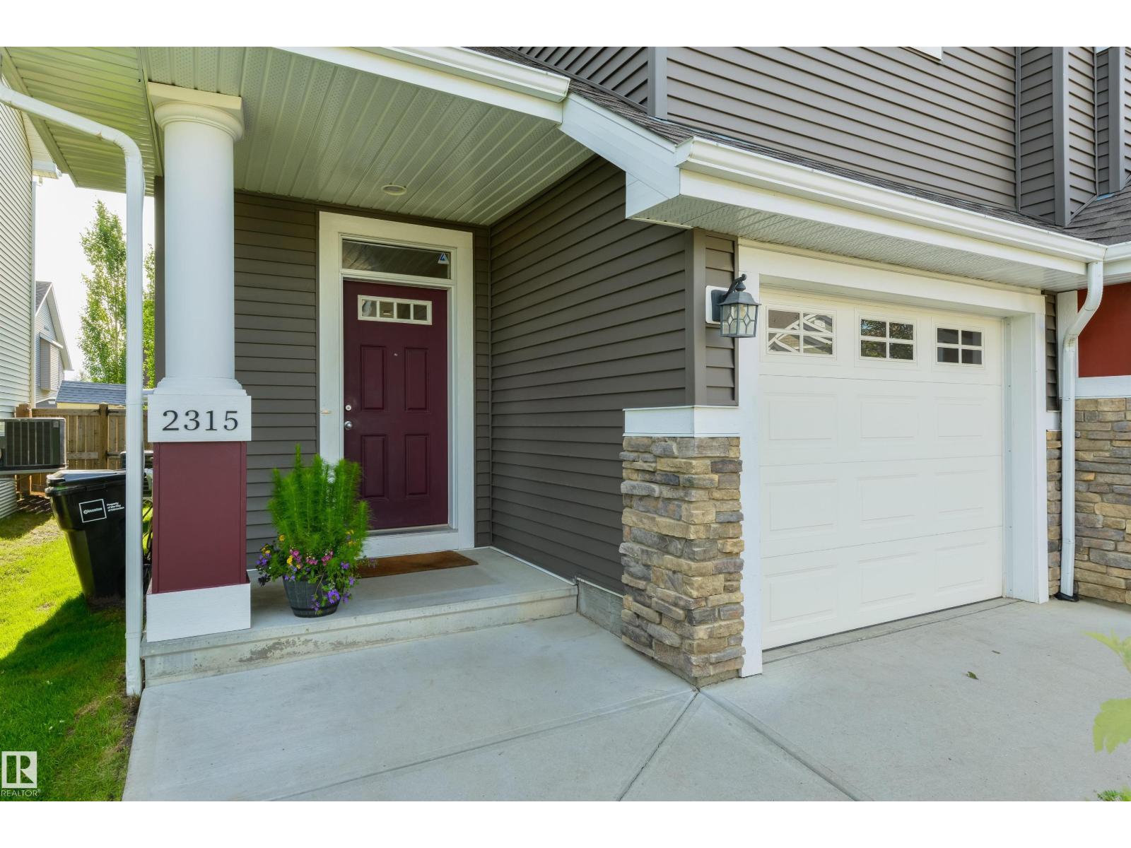 2315 68 ST SW - photo 3