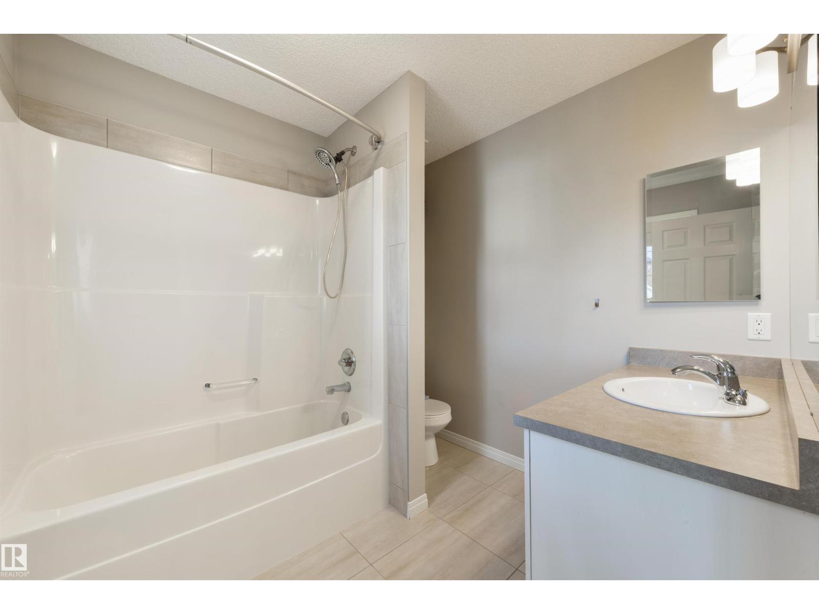 2315 68 ST SW — photo 31