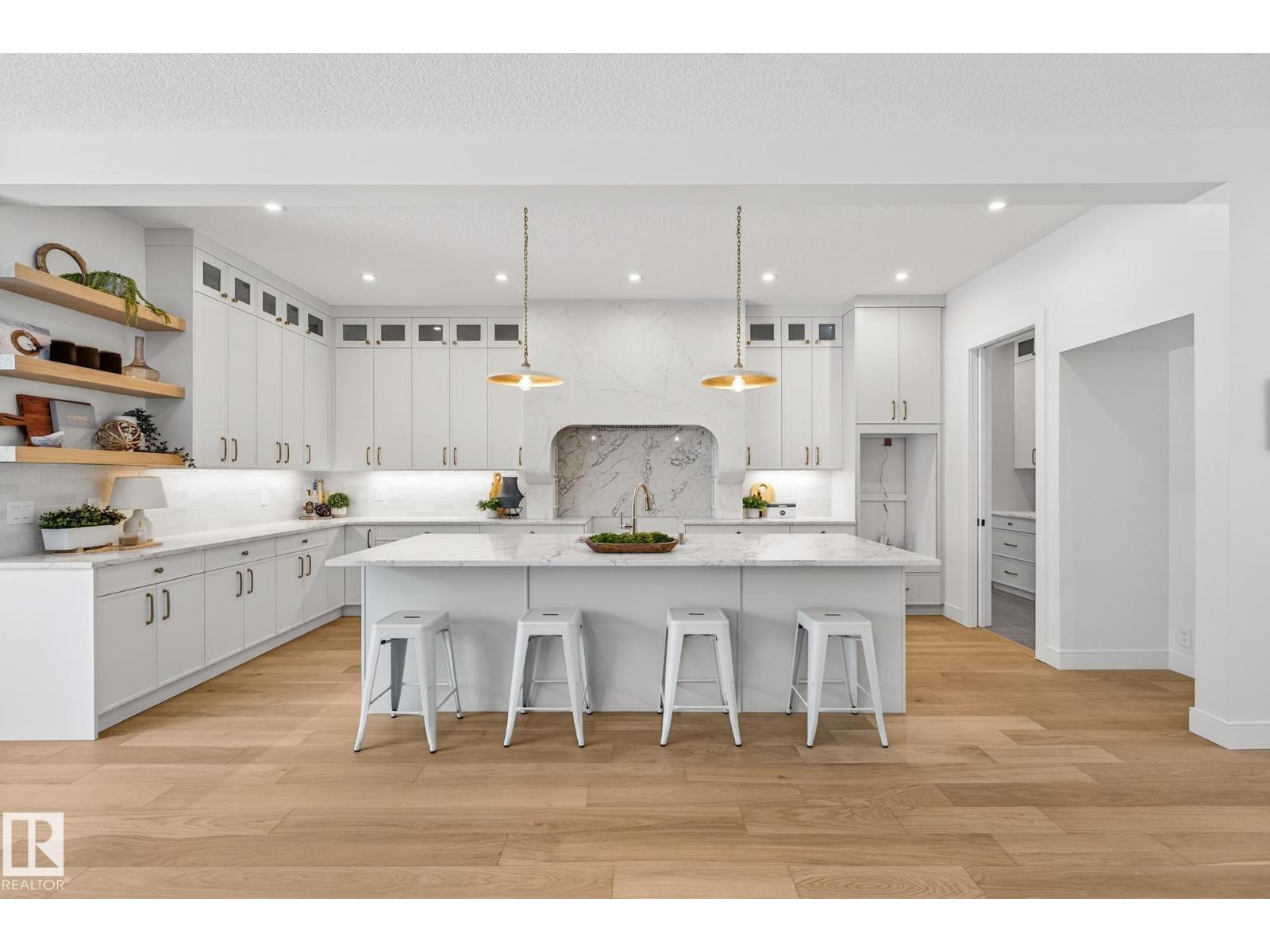 14004 89A AV NW - 11
