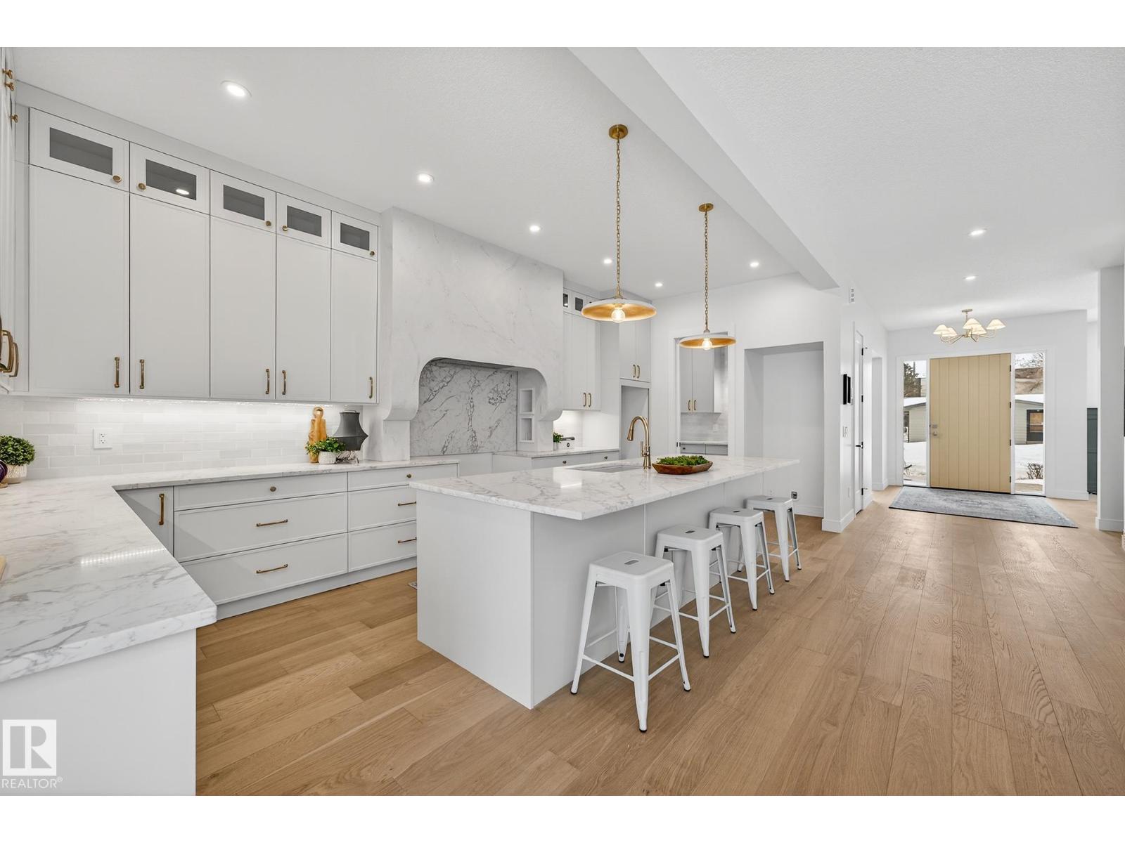 14004 89A AV NW - 12