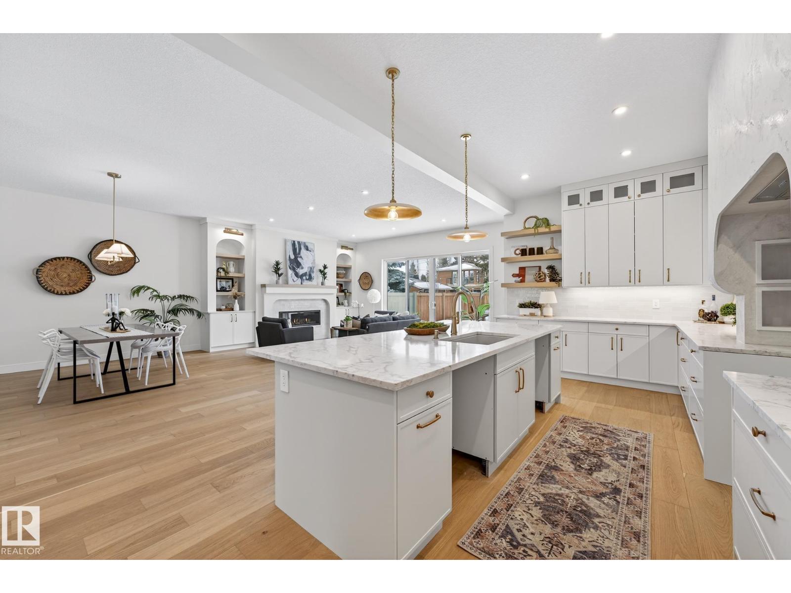 14004 89A AV NW - 14
