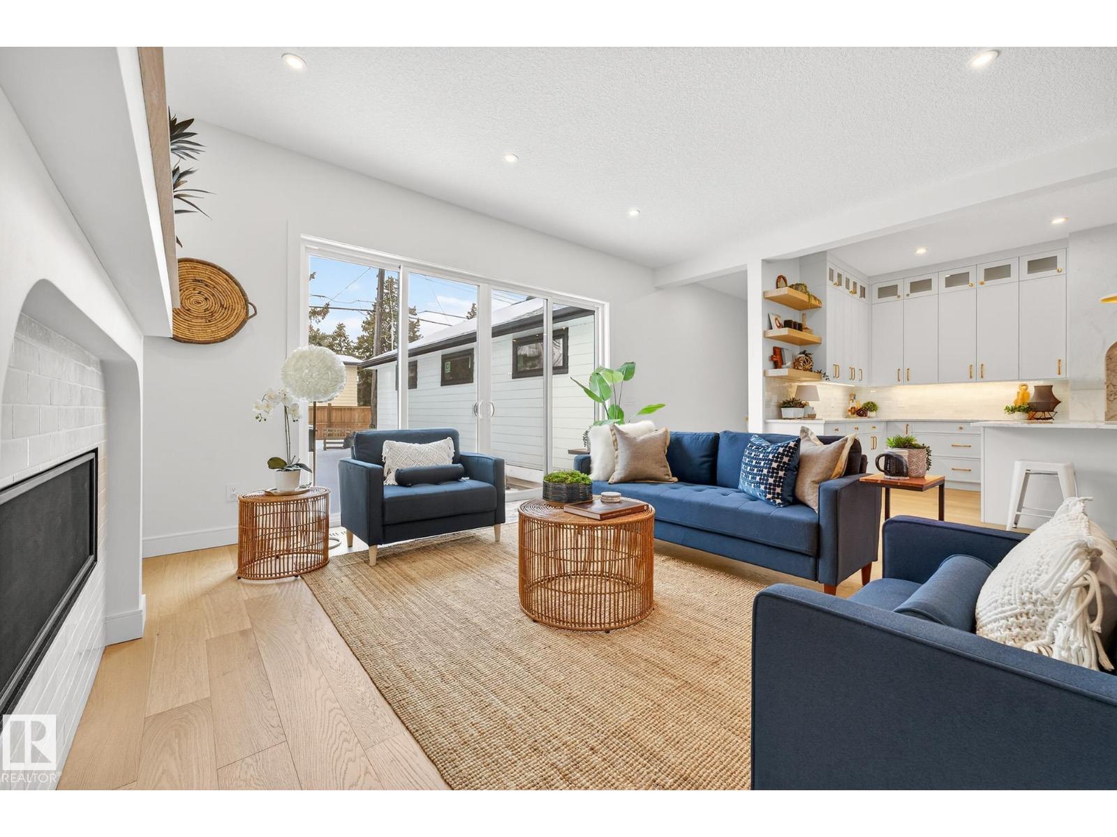 14004 89A AV NW - 17