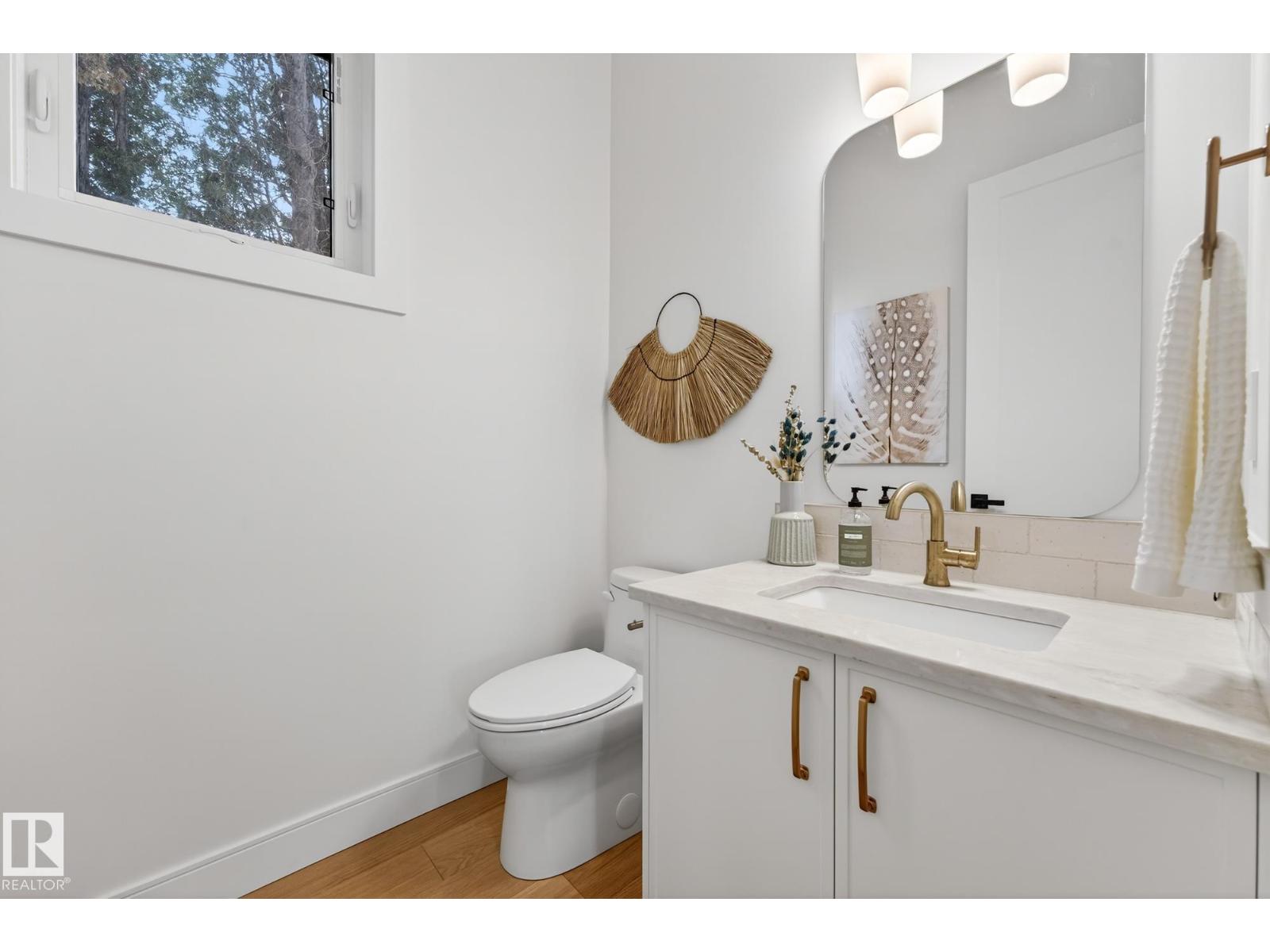14004 89A AV NW - 28
