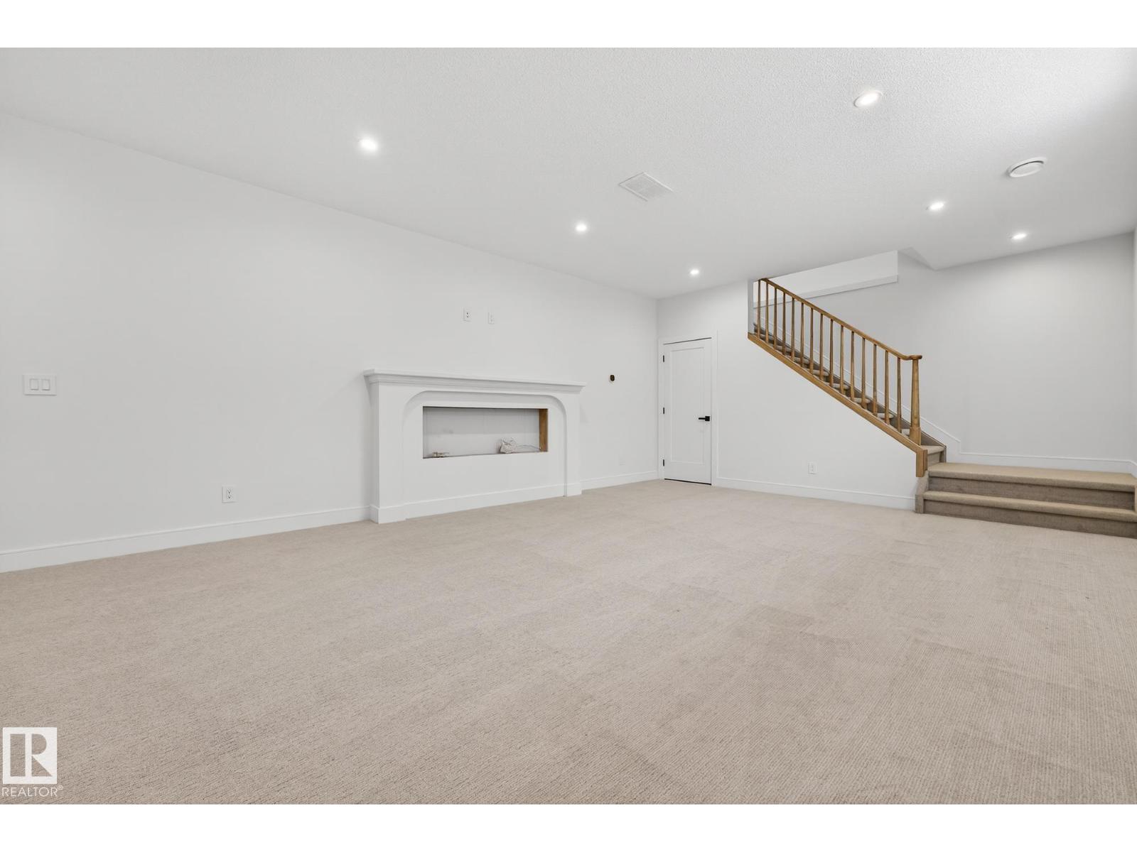 14004 89A AV NW - 53