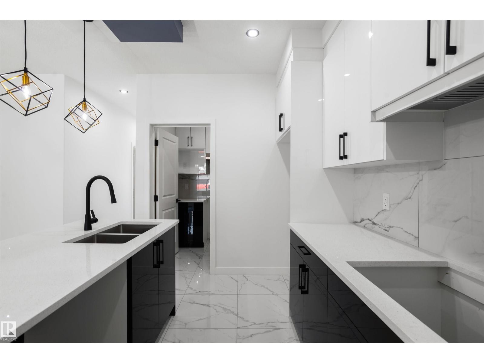 4225 63 ST - 15