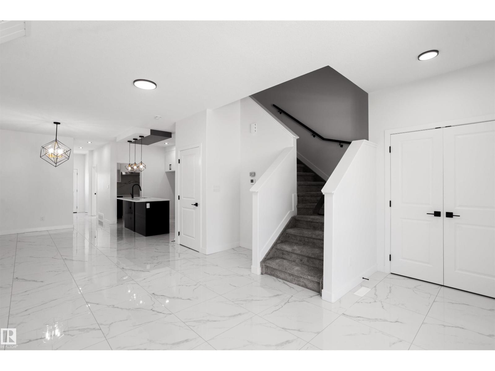 4225 63 ST - 7