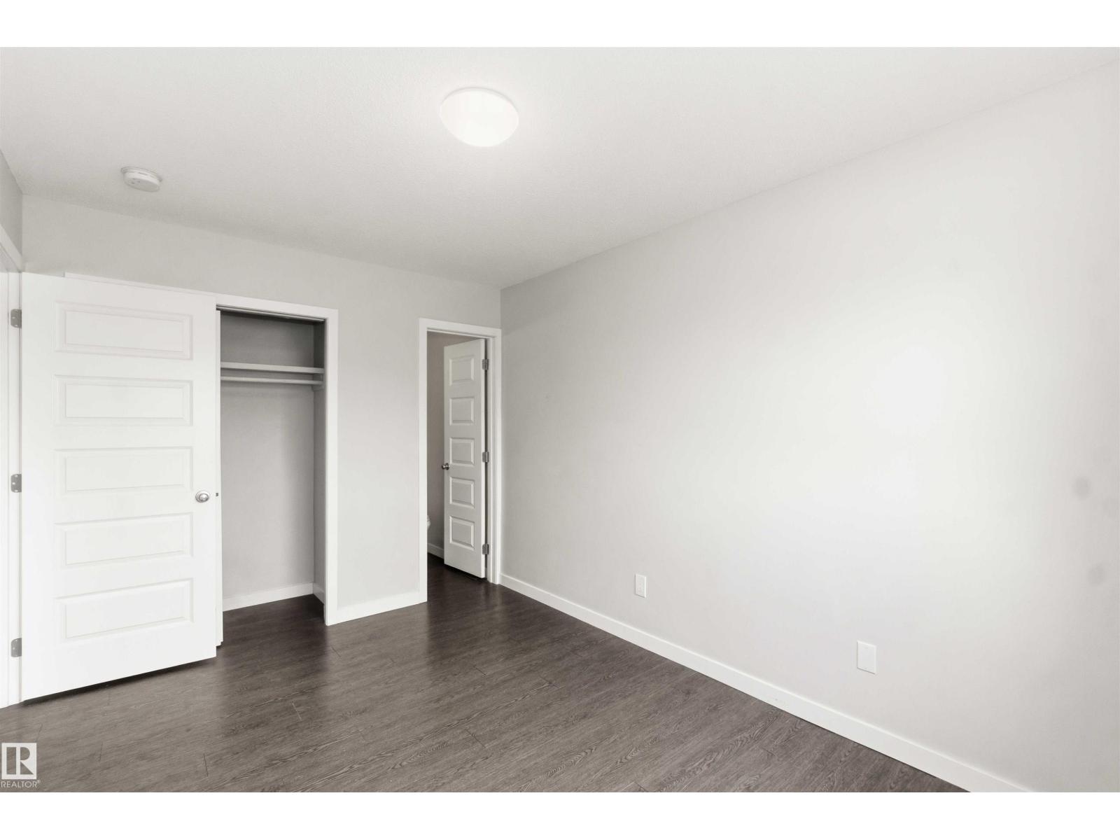 8123 8125 83 AV NW - 24