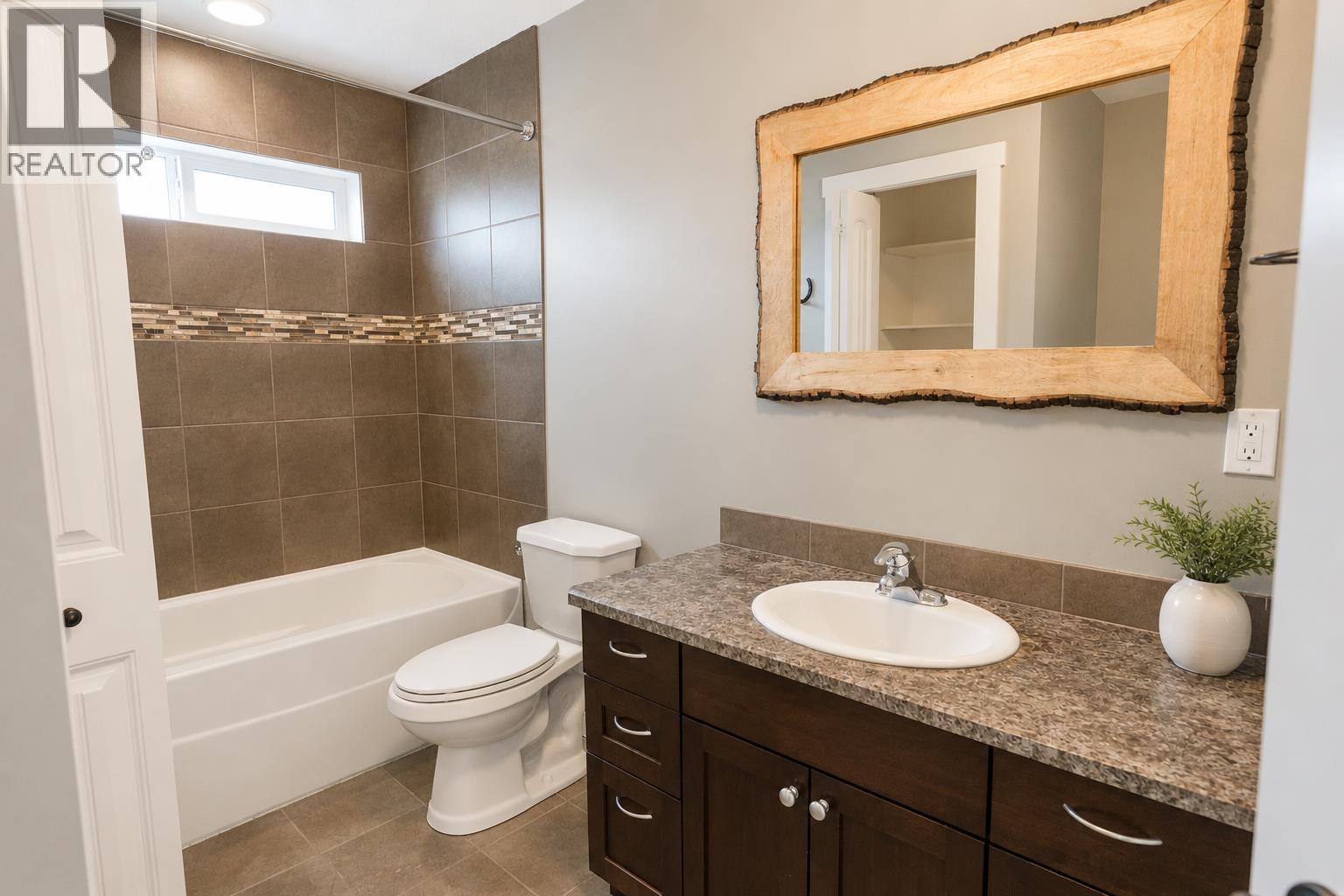 8506 85 STREET - Image 13