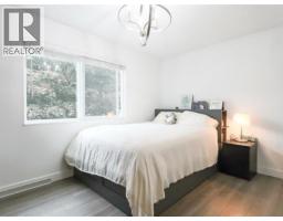 1890 Bow Drive, Coquitlam, BC V3E1P6 Photo 12