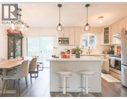 1890 Bow Drive, Coquitlam, BC V3E1P6 Photo 8