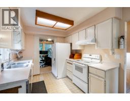 4 305 Decaire Street, Coquitlam, BC V3K4Z6 Photo 9