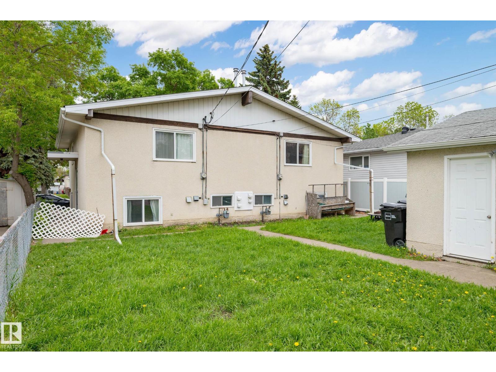 11828 & 11830 45 ST NW - 20