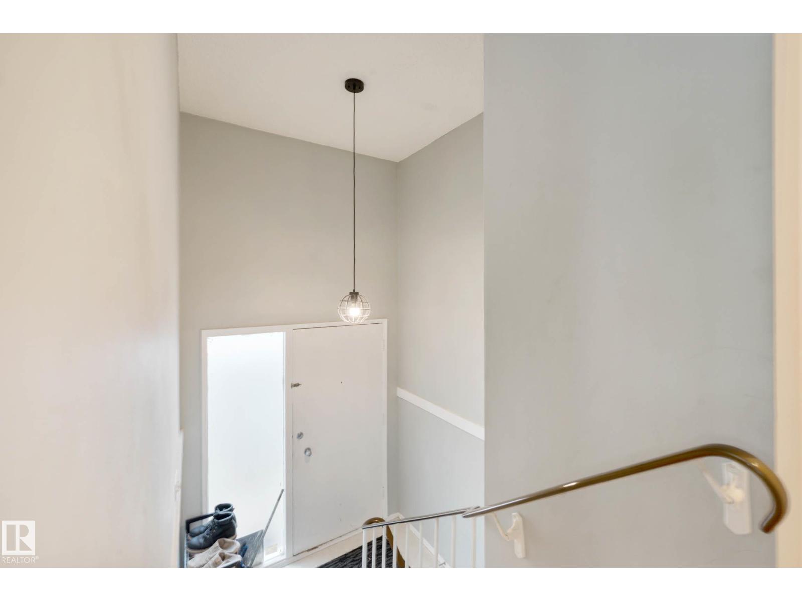 11828 & 11830 45 ST NW - 34
