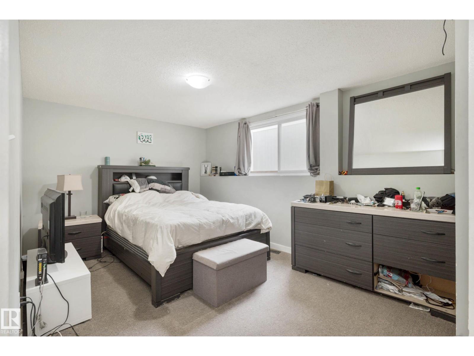 11828 & 11830 45 ST NW - 35