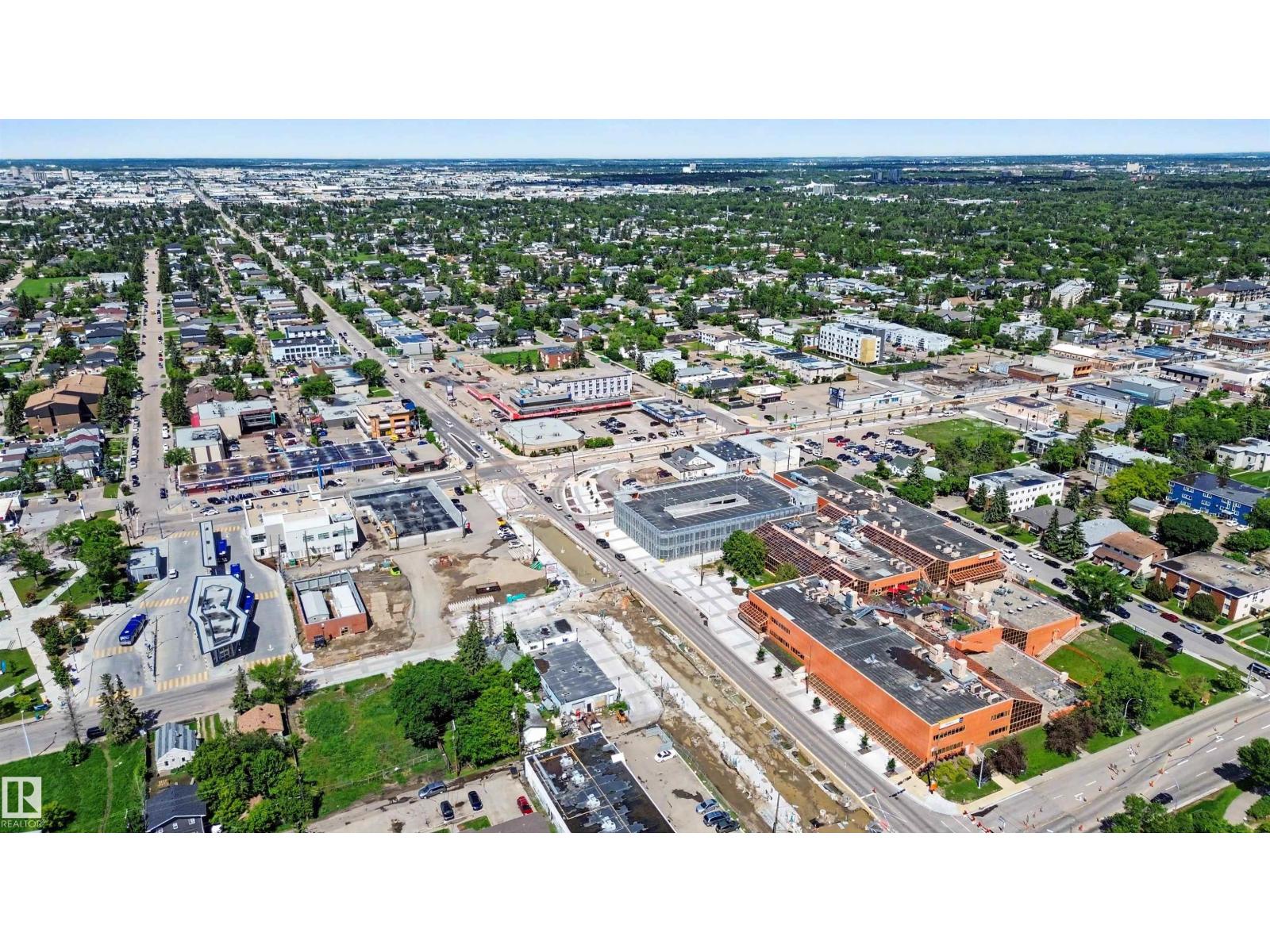 9746 153 ST NW - 9