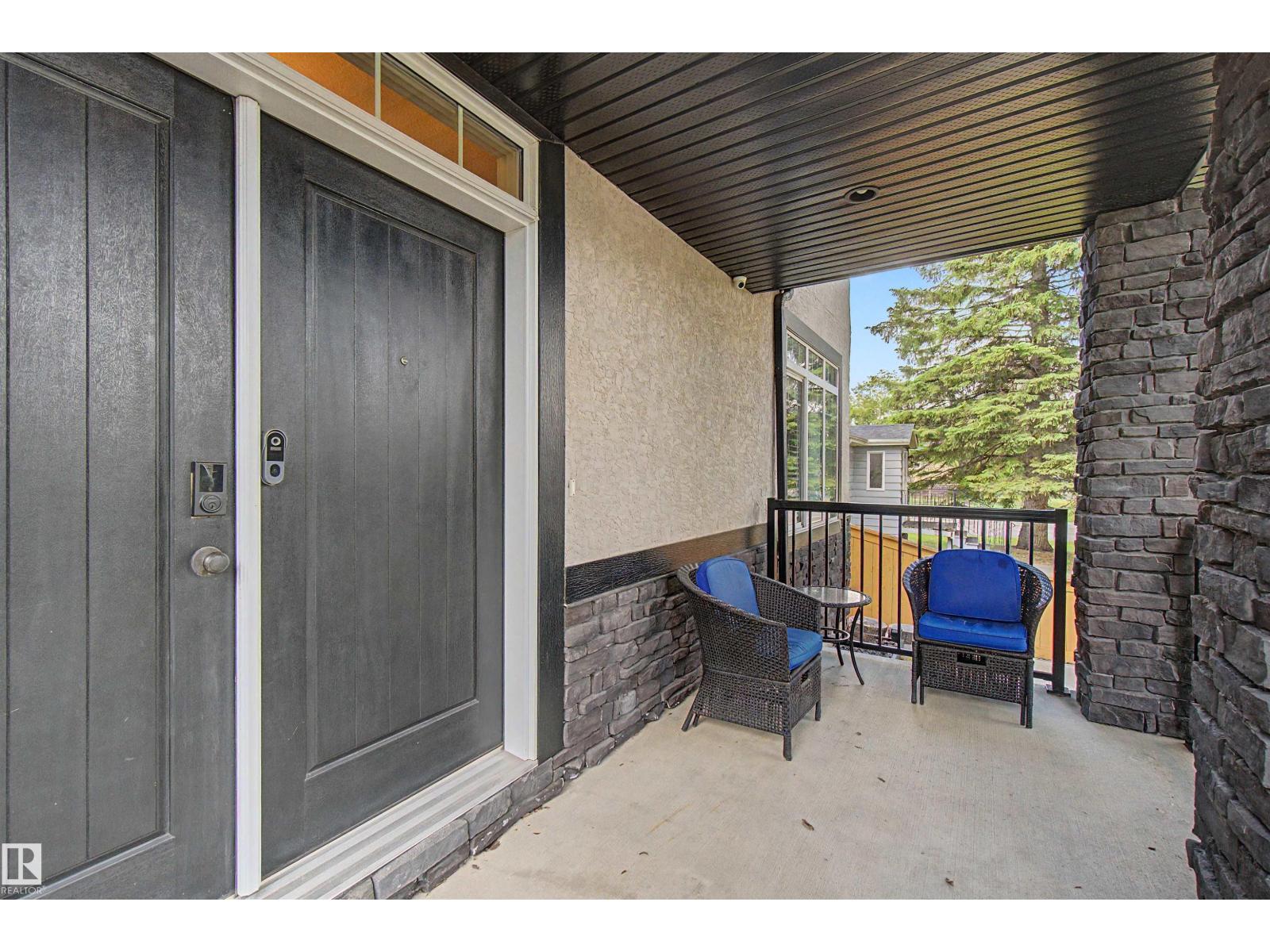 9746 153 ST NW - 11