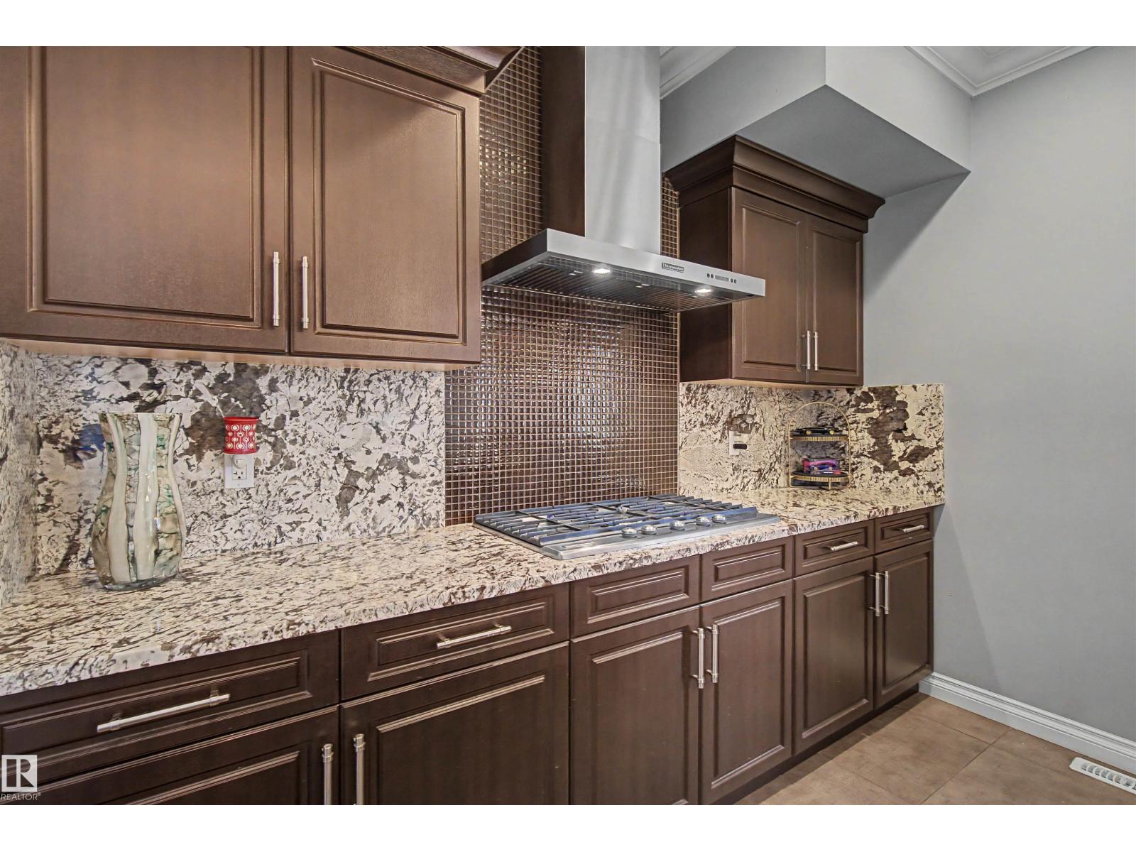 9746 153 ST NW - 25