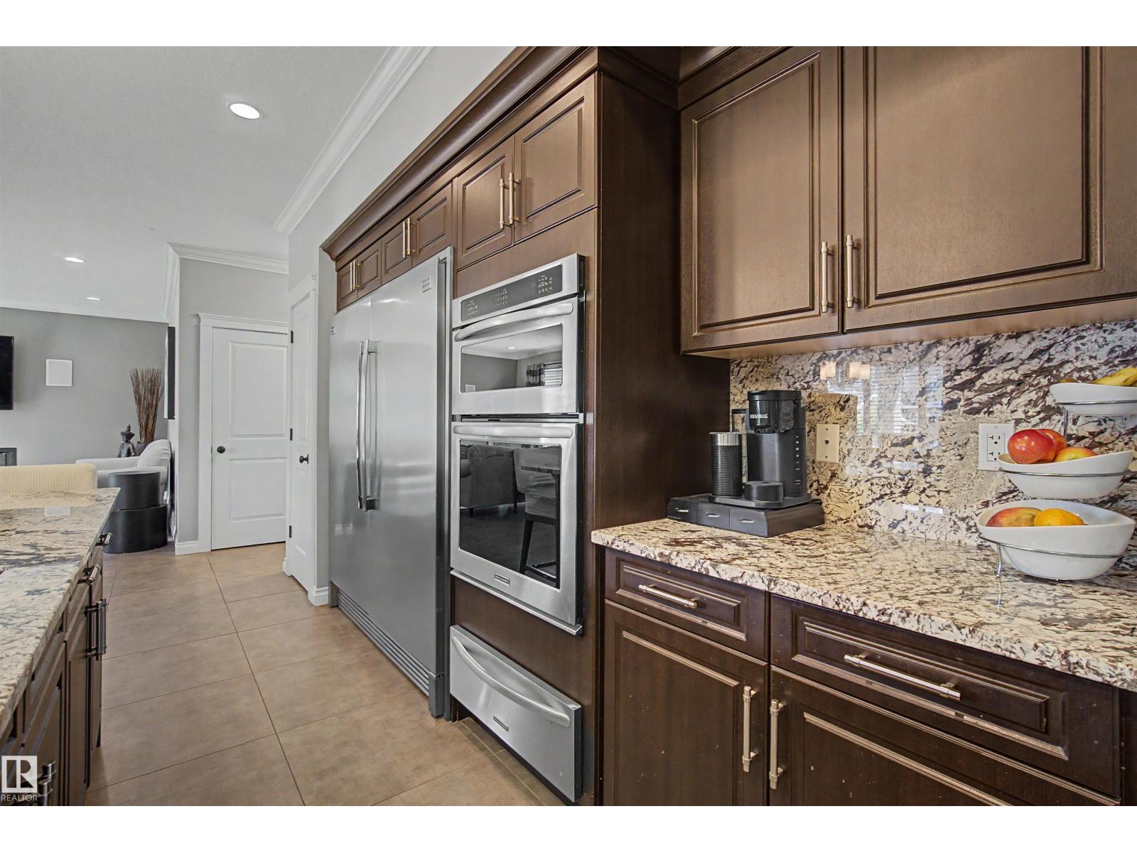 9746 153 ST NW - 27